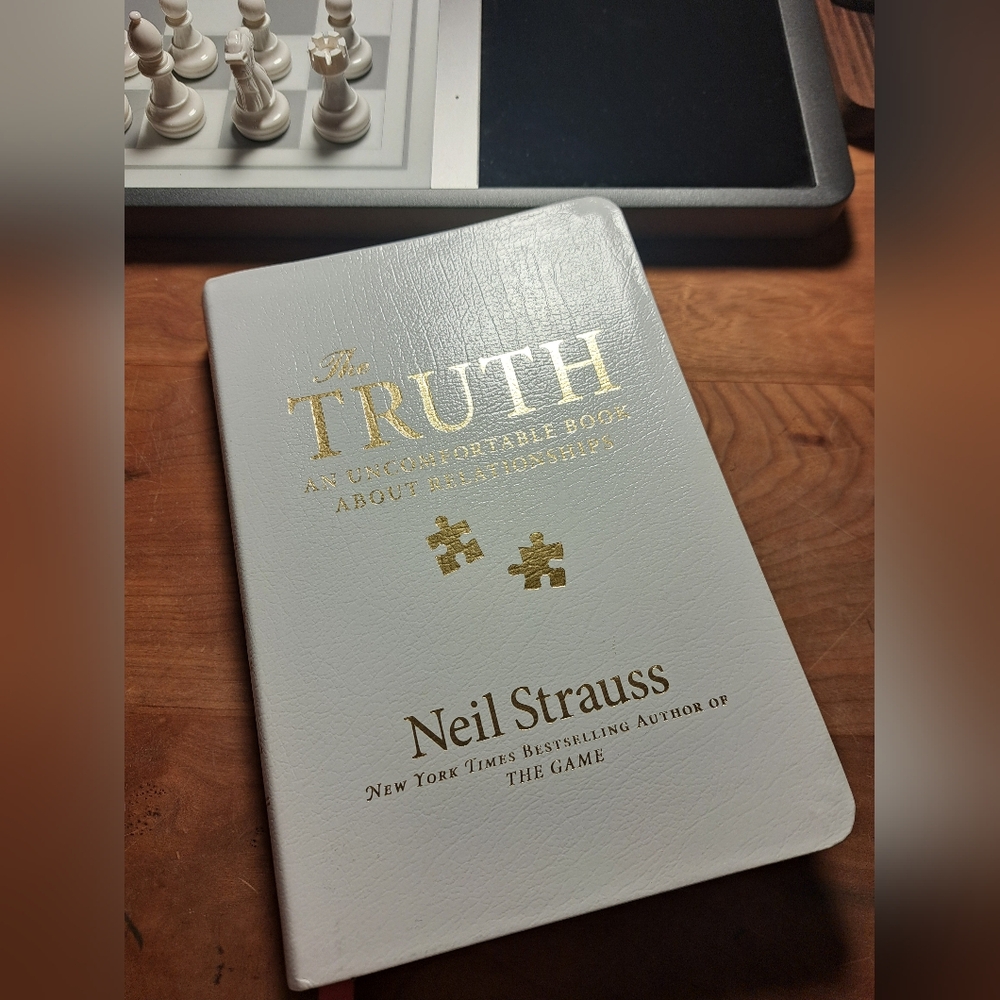 The TRUTH. Book by Neil Strauss